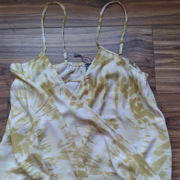 Gigio Tank Top S small Tie Dye Mustard yellow Surplice Boho - Picture 3 of 5